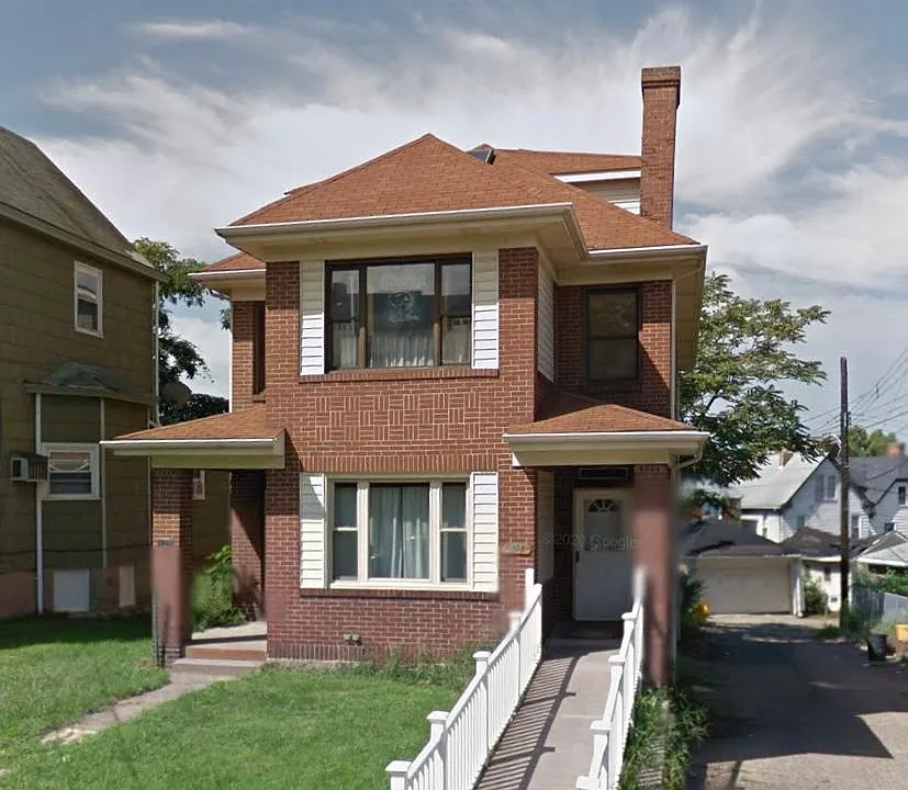 1308 Louise St #1