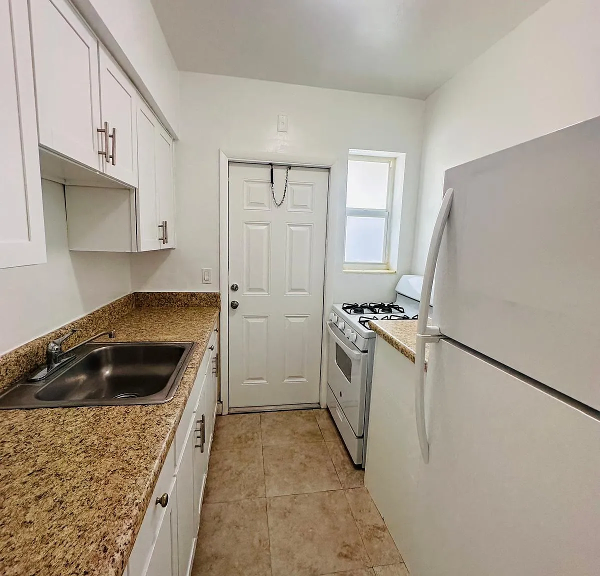 1 bed, 600 sqft, $1,650 — Photo 3