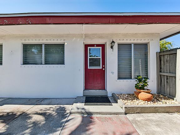 2nd image of 1223 NE 3rd Avenue #1-3
