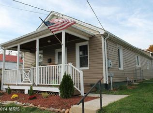 120 W 6th Ave, Ranson, WV 25438