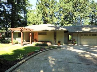 10818 SW Summerville Ave, Portland, OR 97219