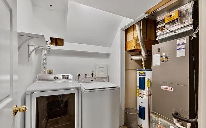 703 Herndon Woods Ct — Photo 26
