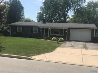 6023 Gregory Dr, Sylvania, OH 43560