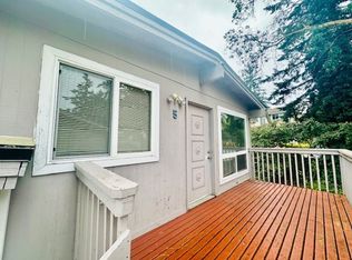 11211 NE 68th Street, Kirkland, WA 98033