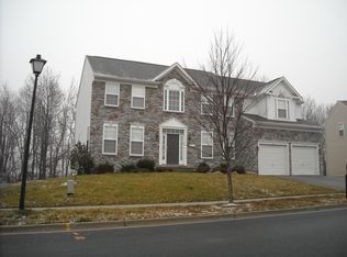 6812 Purple Lilac Ln, Clinton, MD 20735