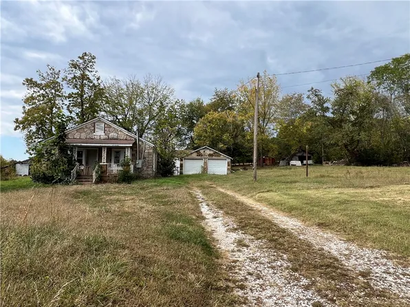 383 Center Ave N, Harrison, AR 72601