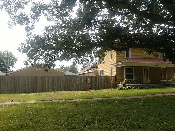 3rd image of 243 S 9th St