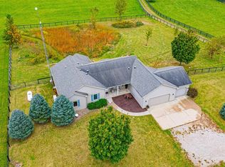 15920 Apricot Rd, Wapella, IL 61777