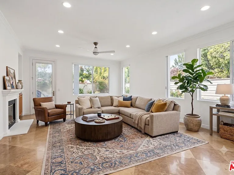 5711 Citrus Ranch Cir — Photo 9