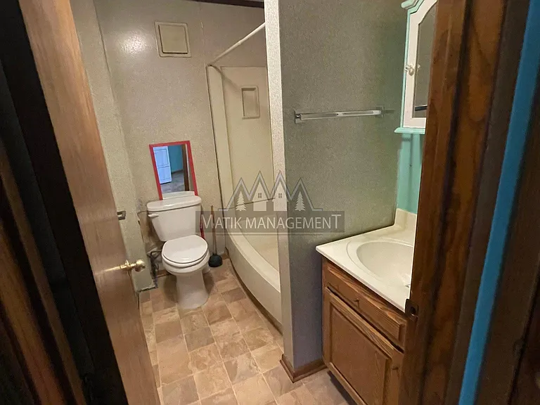 316 W Chestnut St #LOWER — Photo 7