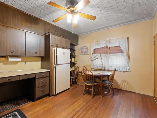 17 East 39th Street image 7 of 33