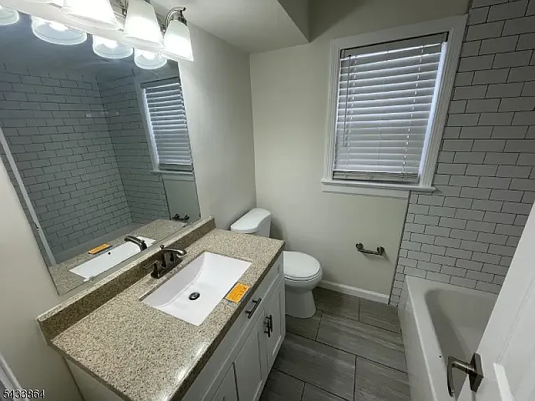 523 Columbia Ave #1 — Photo 12