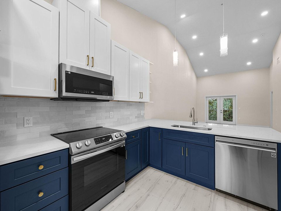 1st image of 3810 34th Ave S #202