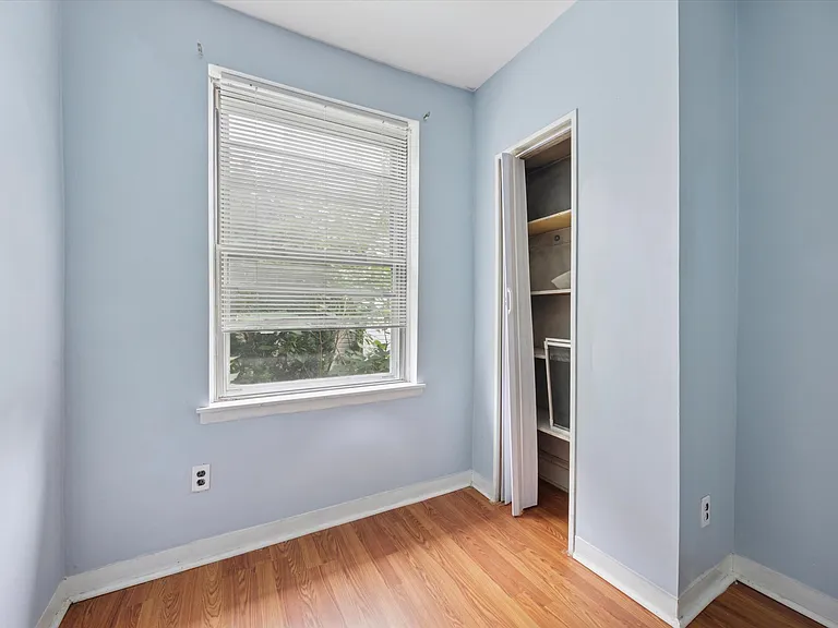 1320 S Newkirk St — Photo 22
