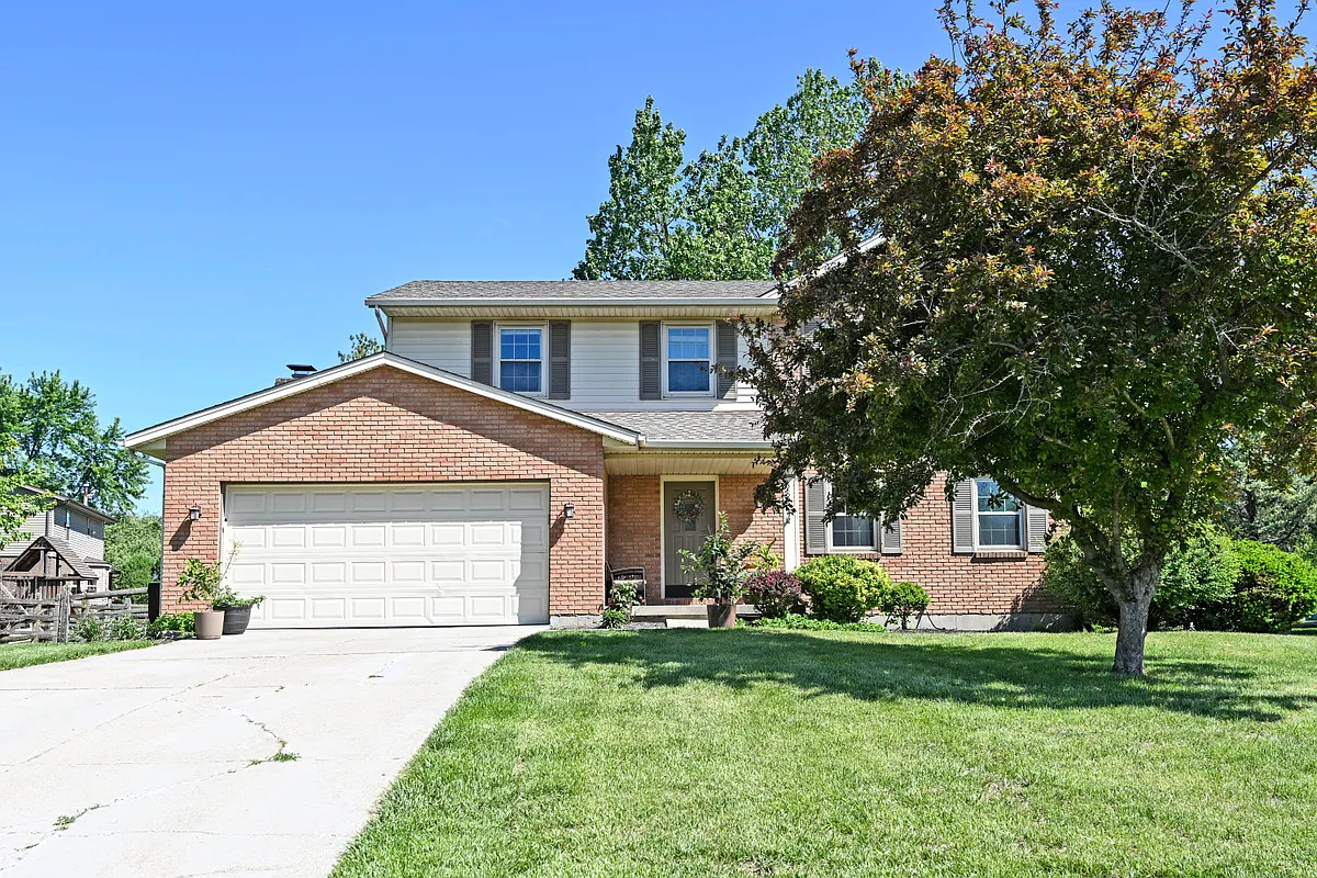 Building Photo - 6882 Devon Dr