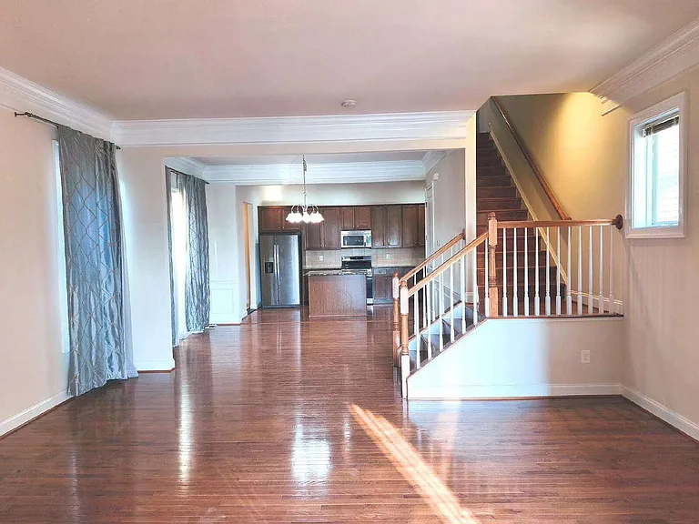 20792 Exchange St — Photo 3