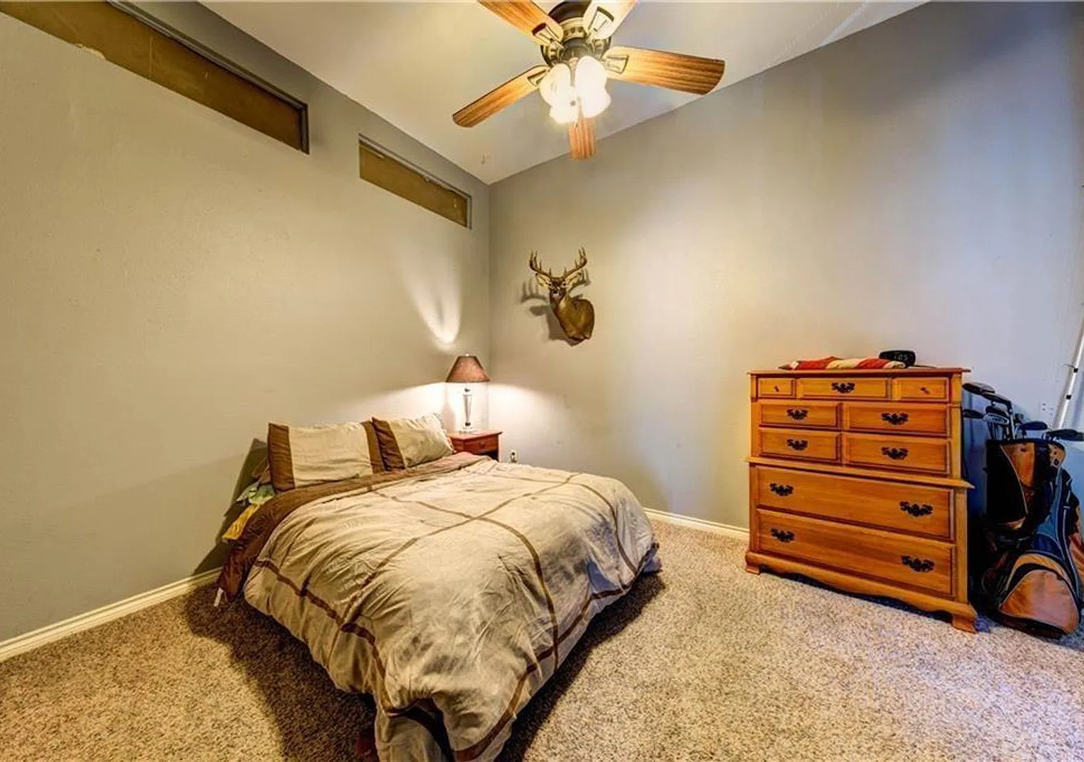 2 bed, 900 sqft, $1,900 — Photo 2