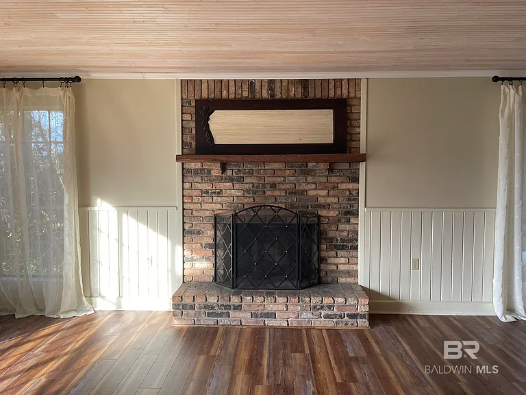 6621 Purvis Rd — Photo 32