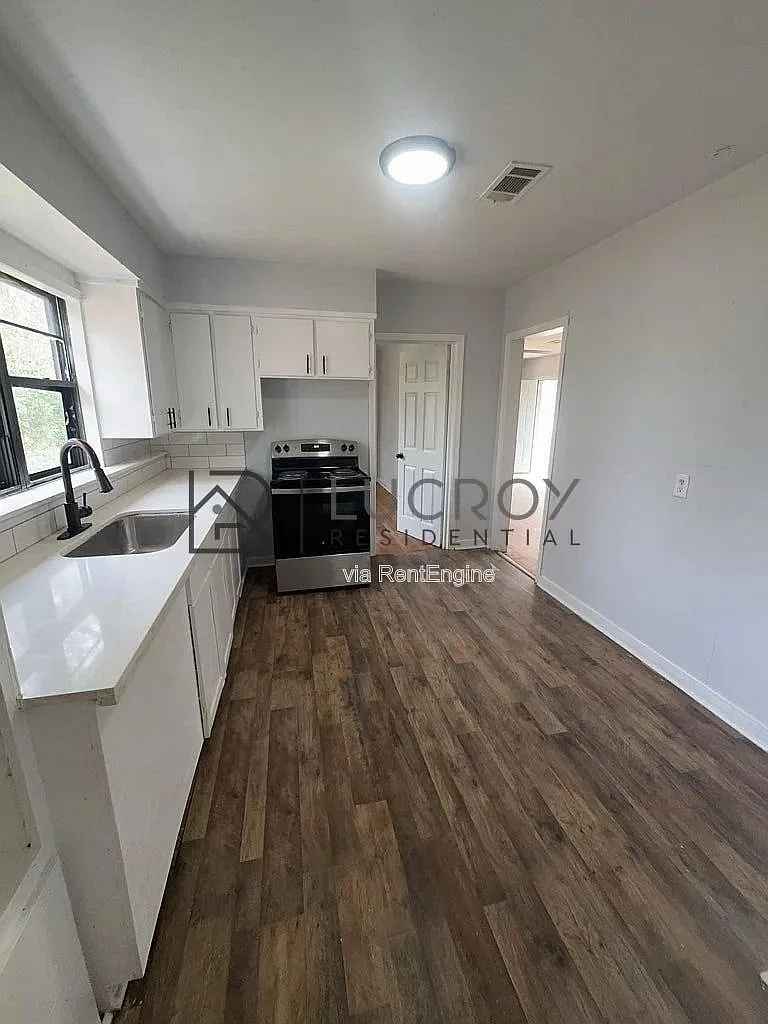 4 bed, 2.0 bath, 1270 sqft, $1,250 — Photo 4