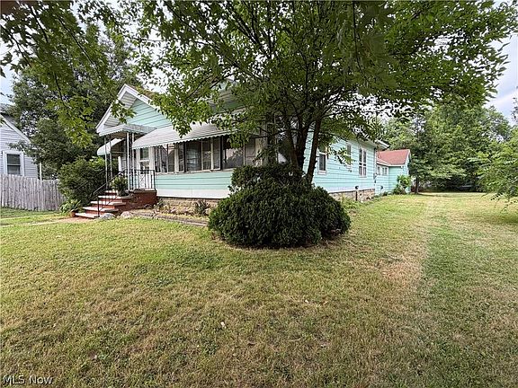 3rd image of 2048 Grafton Rd