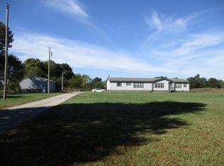 3242 SE 32nd Ter, Columbus, KS 66725