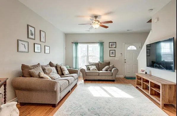 2043 Pinecrest Dr — Photo 5