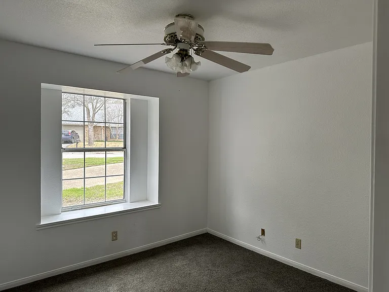 127 Wind Ridge Dr — Photo 12