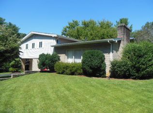 3653 Larson Ln, Roanoke, VA 24018