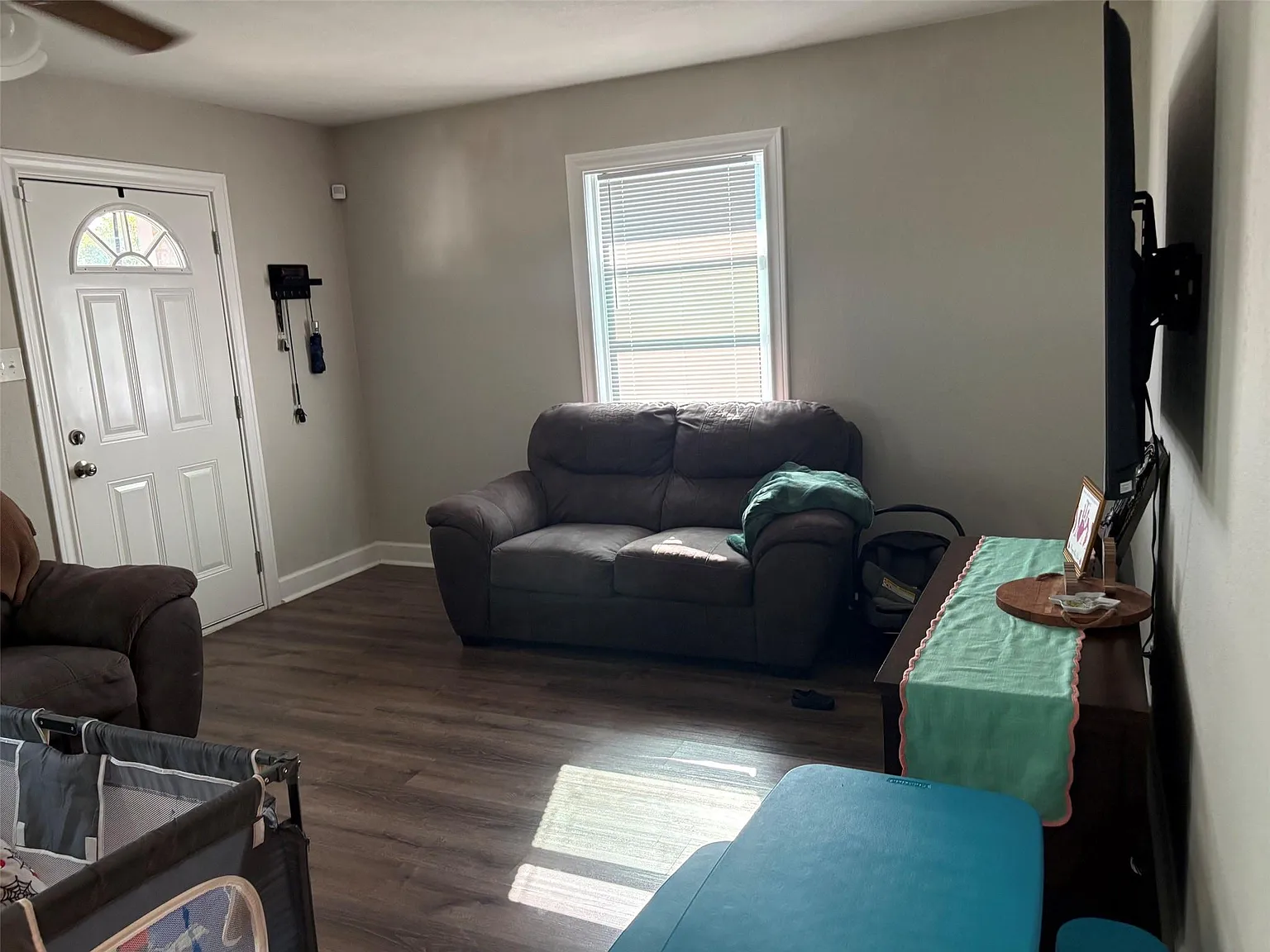 2 bed, 1.0 bath, 1113 sqft, $1,775 — Photo 2