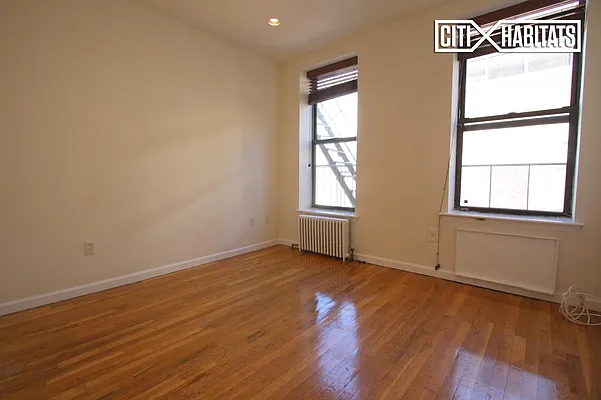 Rented by Citi Habitats | media 12