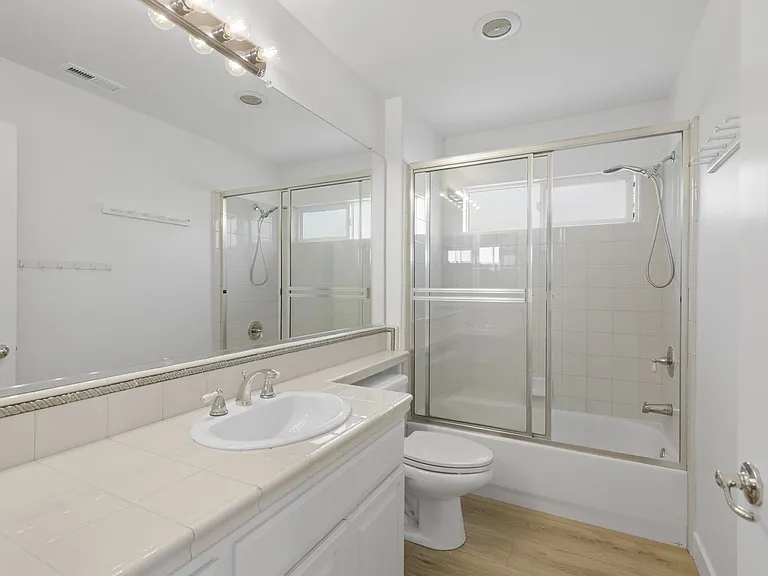 11349 Ferrara Ln — Photo 37