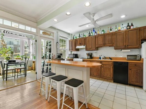 301 Allston St APT 7, Brighton, MA 02135