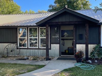 737 Cascade St, Lander, WY, 82520