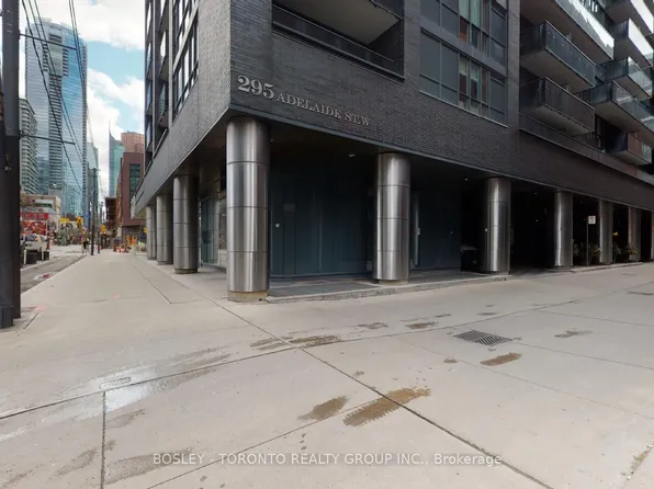 295 Adelaide St W, Toronto, ON