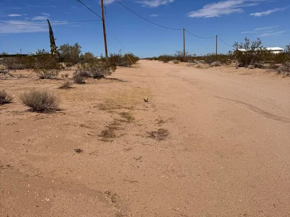 2753 Stonehill Ave, Joshua Tree, CA 92252