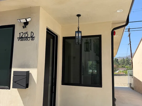 1215 N Verdugo Rd, Glendale, CA