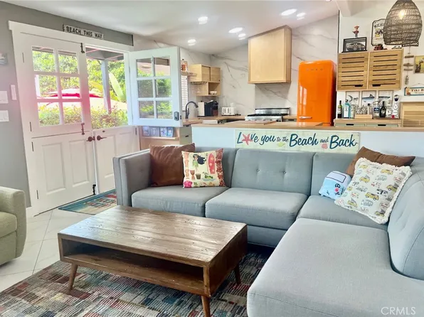 209 Tremont Dr, Newport Beach, CA 92660