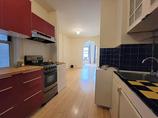 Rented by Oxford Property Group | media 18