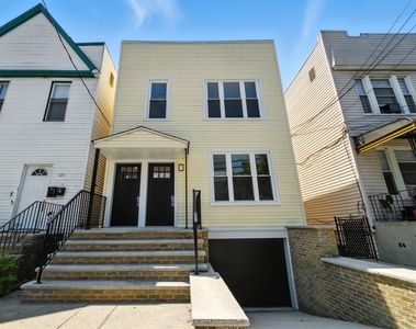 125 Custer Ave, Jersey City, NJ, 07305
