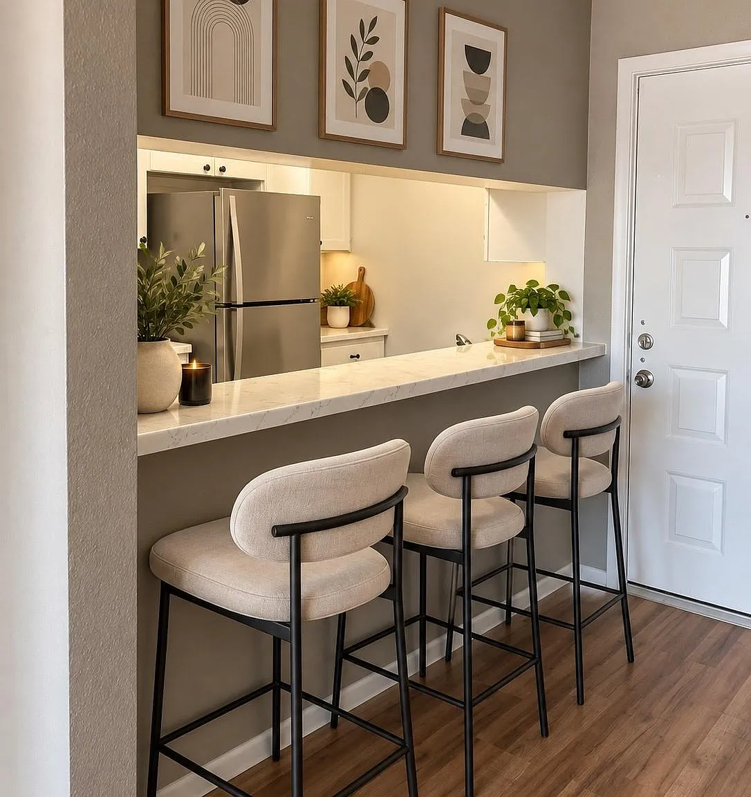 2 bed, 1.0 bath, 780 sqft, $1,800 — Photo 2