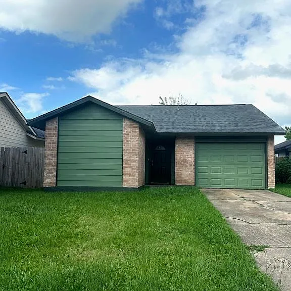 17712 Northhagen Dr — Photo 1