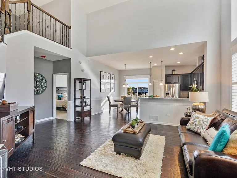 2946 Henley Ln — Photo 3