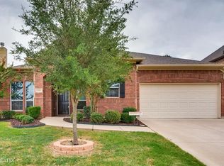 6301 Weaver Dr, Arlington, TX 76001
