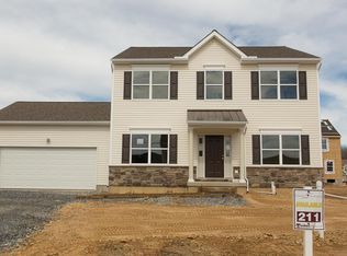 2624 English Ivy Rd #211, Upper Nazareth Township, PA 18064