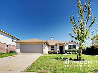 216 Blazing Star Trl, Burleson, TX 76028