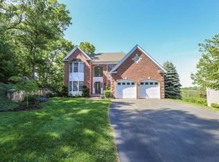 63 Greenside Way, Methuen, MA 01844