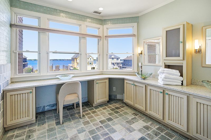 687 Dune Rd, Westhampton Beach, NY 11978 | Out East