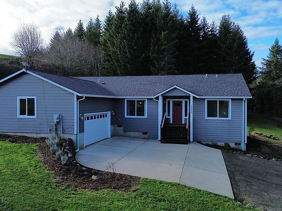 2nd image of 1305 SW Illihe Rd