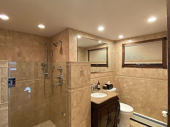 2nd image of 710 Keith Ln