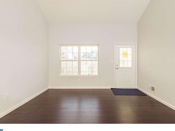 2nd image of 121 Redden Ln